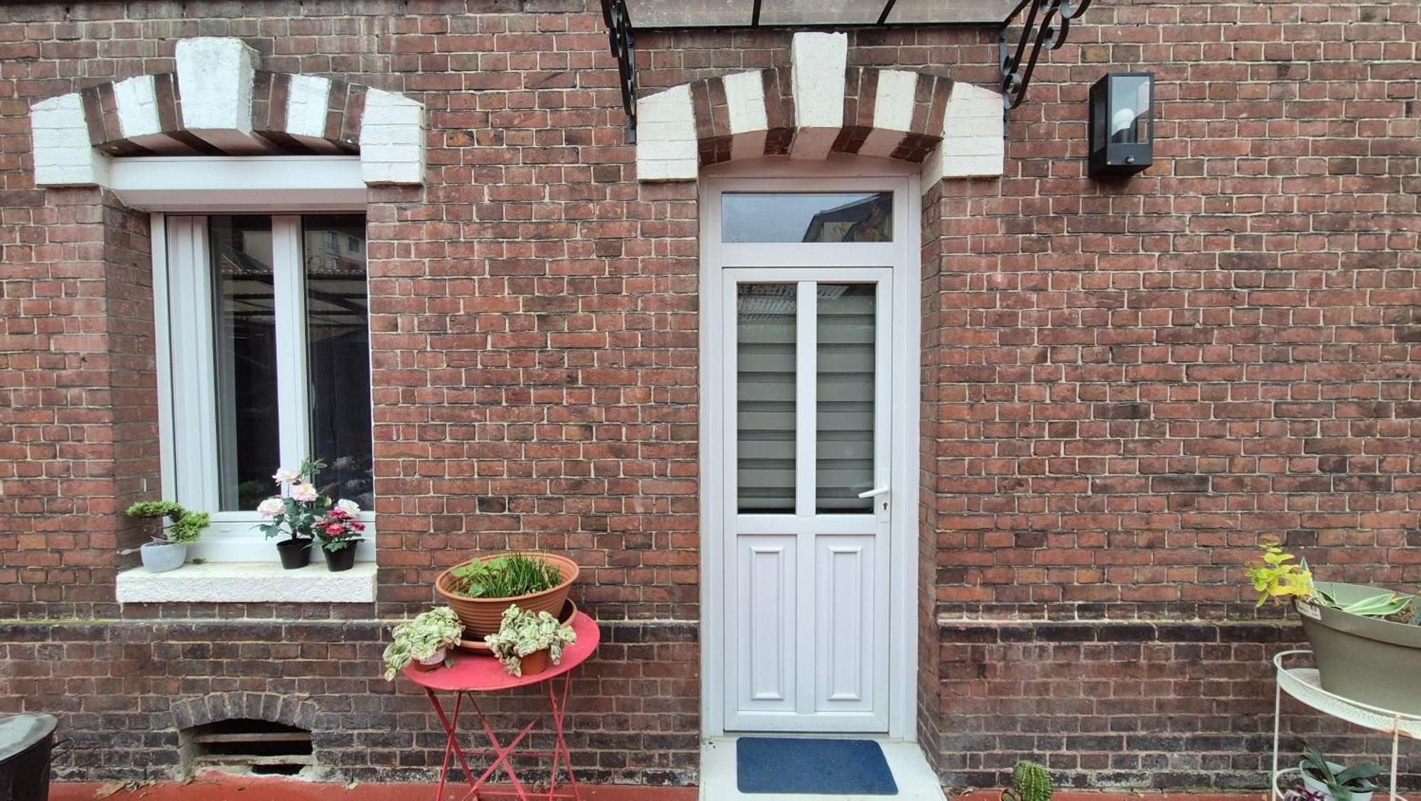 Maison Les Glycines รูออง ภายนอก รูปภาพ